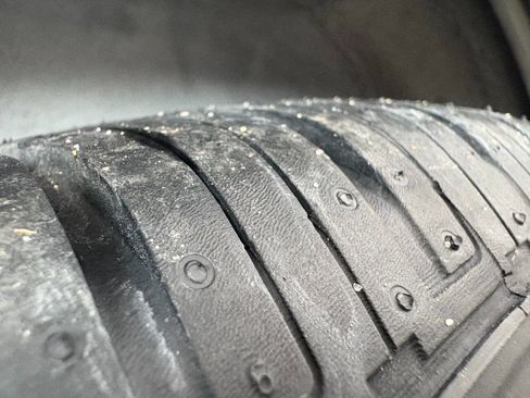 Used 2000 Chrysler Town & Country Limited image 41