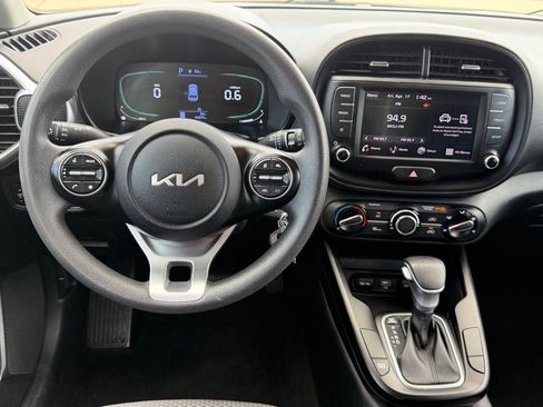 Used 2024 Kia Soul LX w/ Option Group 015 FWD image 14