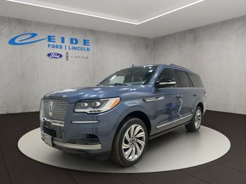 Used 2023 Lincoln Navigator Reserve image 5