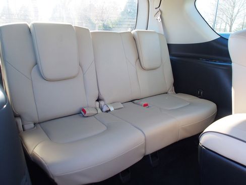 Used 2023 Nissan Armada Platinum w/ Captain's Chairs Package image 17