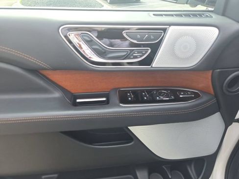Certified 2024 Lincoln Navigator Black Label AWD/4WD image 33