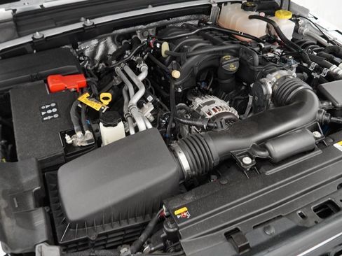 Certified 2024 Jeep Gladiator Sport image 48