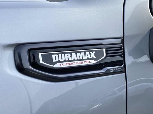 Used 2023 GMC Sierra 1500 AT4 w/ AT4 Premium Package AWD/4WD image 8
