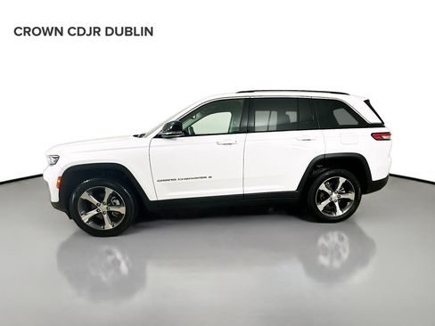 Certified 2023 Jeep Grand Cherokee Limited AWD/4WD image 9