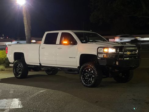 Used 2017 Chevrolet Silverado 2500 LT w/ Z71 Package, Off-Road image 73