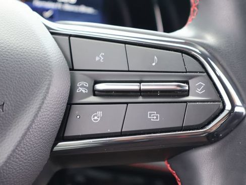 Used 2025 Chevrolet Equinox RS w/ Convenience Package III FWD image 24