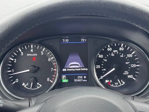 Used 2019 Nissan Rogue SL AWD/4WD image 14