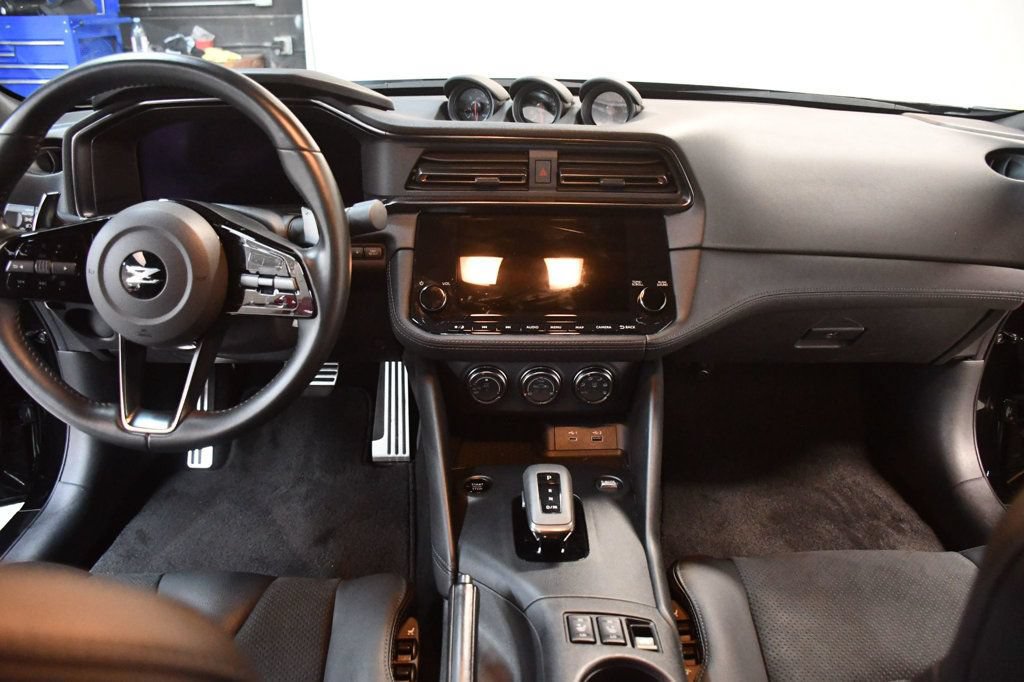 Used 2024 Nissan Z Performance w/ Floor Mat Package RWD image 5