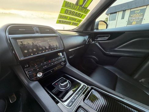 Used 2019 Jaguar F-PACE Premium AWD/4WD image 54
