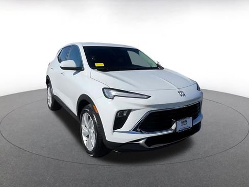 Used 2025 Buick Encore GX Preferred image 3