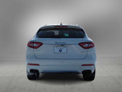 Used 2019 Maserati Levante S GranLusso image 7