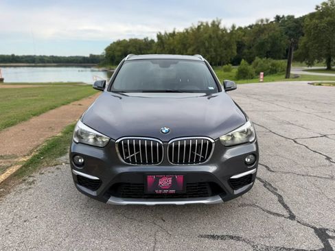 Used 2018 BMW X1 xDrive28i AWD/4WD image 2