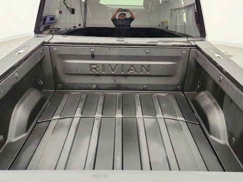 Used 2023 Rivian R1T Adventure image 23