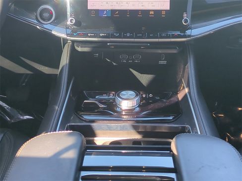 Used 2022 Jeep Wagoneer Series I w/ Premium Group I image 21