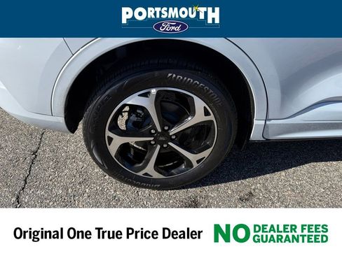 Used 2025 Ford Escape ST-Line Elite AWD/4WD image 34