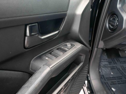 Certified 2025 Toyota Tacoma SR5 image 8