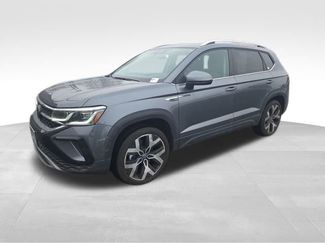 Certified 2023 Volkswagen Taos SEL video 3