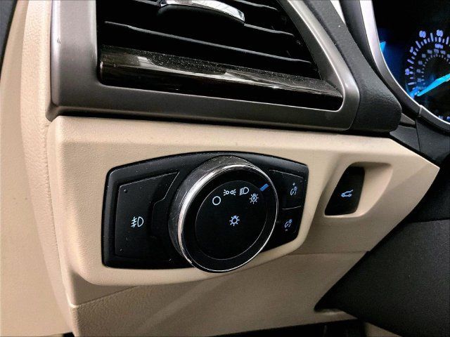 Used 2014 Ford Fusion SE w/ Equipment Group 202A FWD image 31