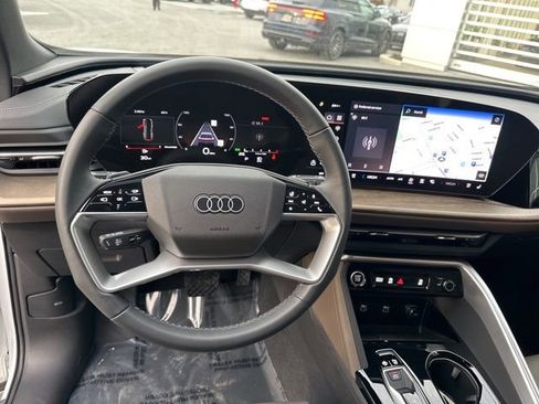 New 2025 Audi Q5 Premium Plus image 18