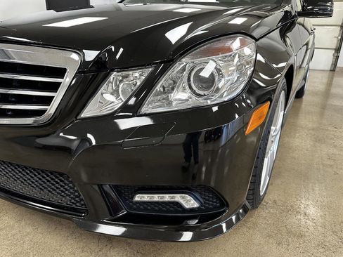 Used 2011 Mercedes-Benz E 350 4MATIC Sedan image 4