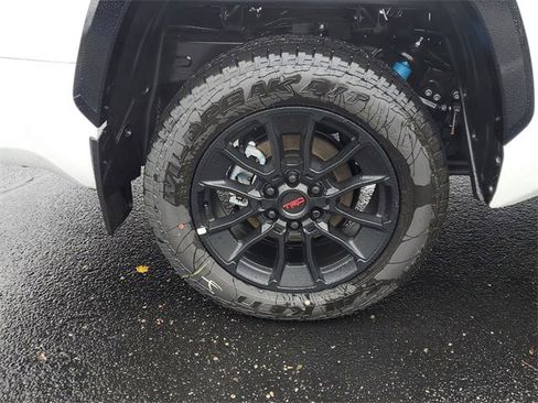 New 2026 Toyota Tundra Platinum image 5