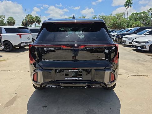 New 2027 Kia Seltos X-Line S w/ X-Line S Premium Package AWD/4WD image 7