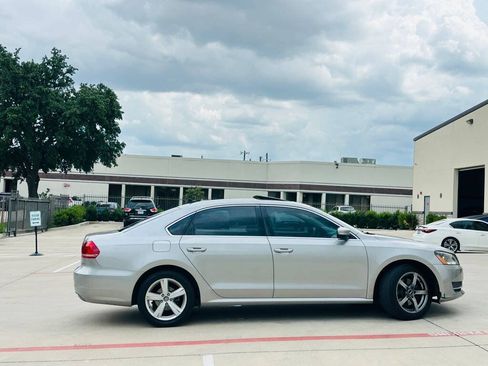 Used 2013 Volkswagen Passat 2.5 SE FWD image 12