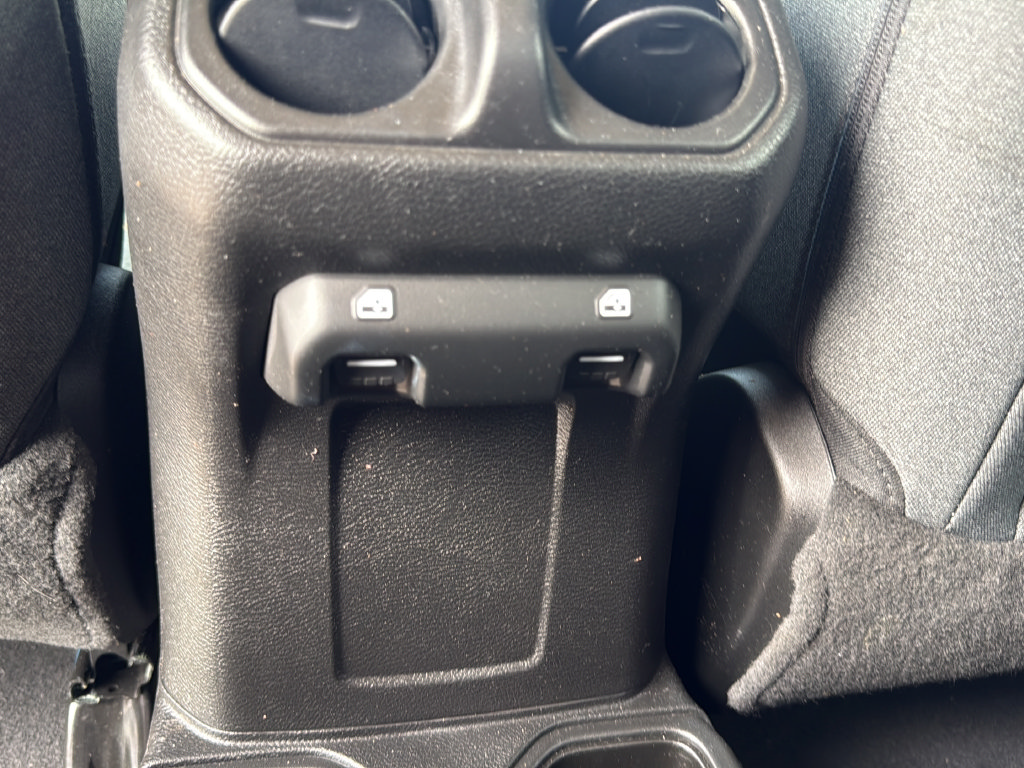 Certified 2025 Jeep Gladiator Sport AWD/4WD image 15