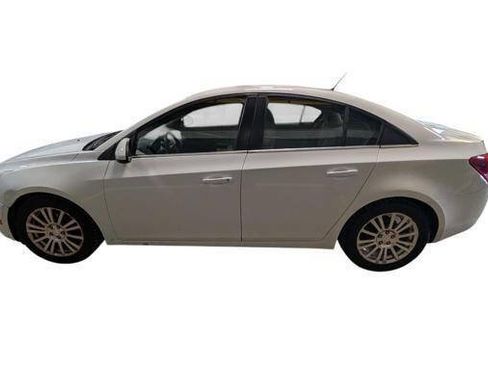 Used 2012 Chevrolet Cruze Eco FWD image 2