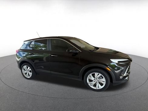 Used 2025 Buick Encore GX Preferred FWD image 2
