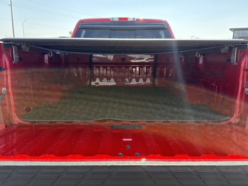 Used 2013 GMC Sierra 1500 SLT w/ SLT Convenience Package AWD/4WD image 18