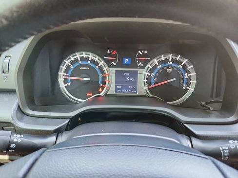 Used 2015 Toyota 4Runner Limited AWD/4WD image 10