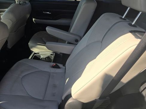 Used 2024 Toyota Grand Highlander XLE image 13