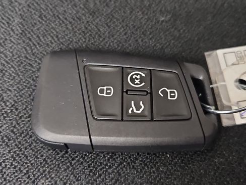 New 2026 Volkswagen Taos SE AWD/4WD image 35