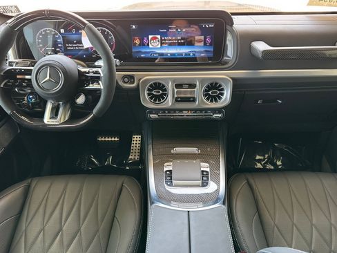 Used 2025 Mercedes-Benz G 63 AMG 4MATIC image 6