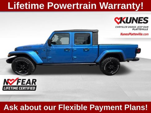 Used 2022 Jeep Gladiator Sport AWD/4WD image 7