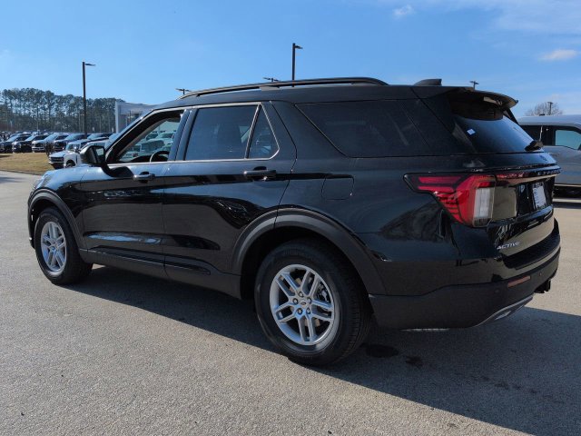 New 2026 Ford Explorer Active w/ Active Comfort Package RWD image 6