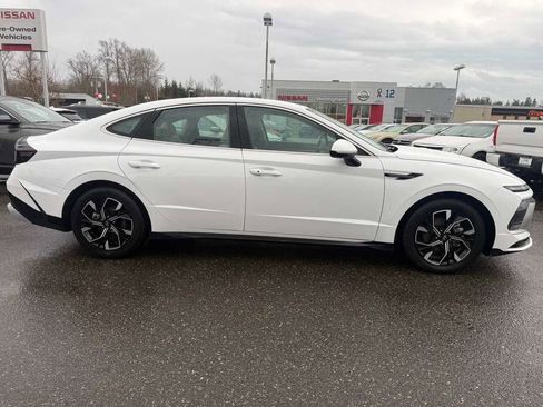 Used 2024 Hyundai Sonata SEL image 8