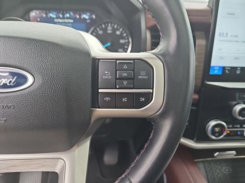 Used 2024 Ford Expedition Limited image 20