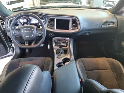Used 2022 Dodge Challenger R/T Scat Pack RWD image 8