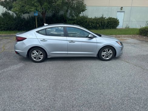 Used 2020 Hyundai Elantra Value Edition w/ Winter Weather Package FWD image 5