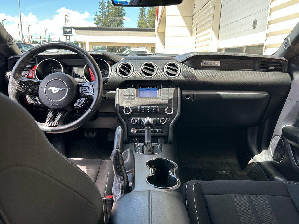 Used 2019 Ford Mustang Coupe RWD image 12