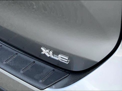 Certified 2025 Toyota Highlander XLE image 29