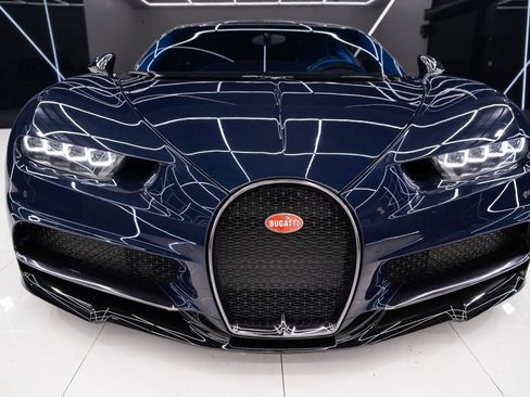Used 2018 Bugatti Chiron image 6