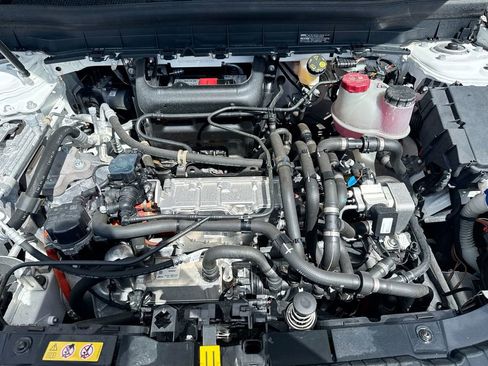 Used 2023 Mercedes-Benz EQB 300 4MATIC image 33