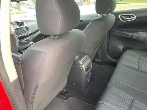 Used 2018 Nissan Sentra SV image 9