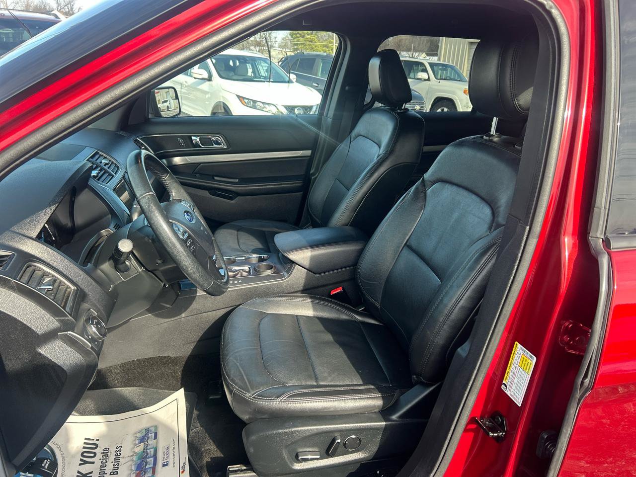 Used 2018 Ford Explorer XLT w/ Equipment Group 202A FWD image 10