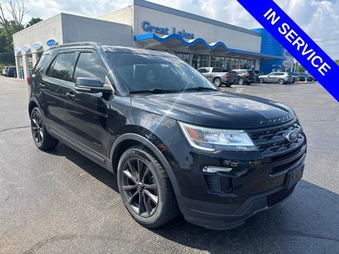 Used 2018 Ford Explorer XLT w/ Equipment Group 202A FWD image 1