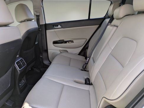 Used 2020 Kia Sportage EX w/ EX Technology Package FWD image 14