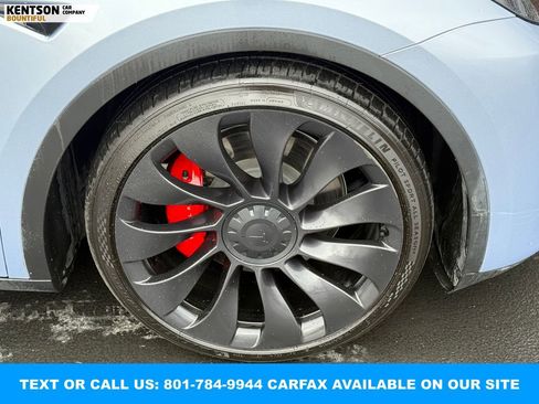 Used 2023 Tesla Model Y Performance image 18